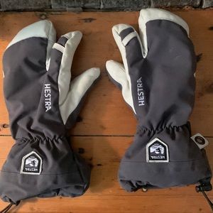 Hestra Heli Three Finger Insulative Glove size 9 / large